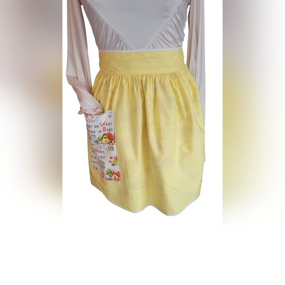 Reproduction Vintage Style Kitchen Apron. OS. - Picture 8 of 8